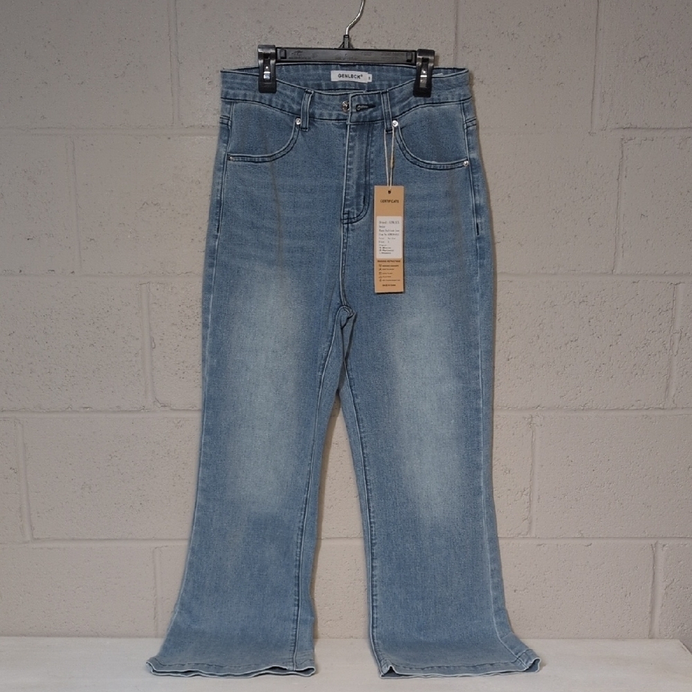 Women's Light Wash Stretchy Denim Boyfriend Jeans, Size 6, NWT